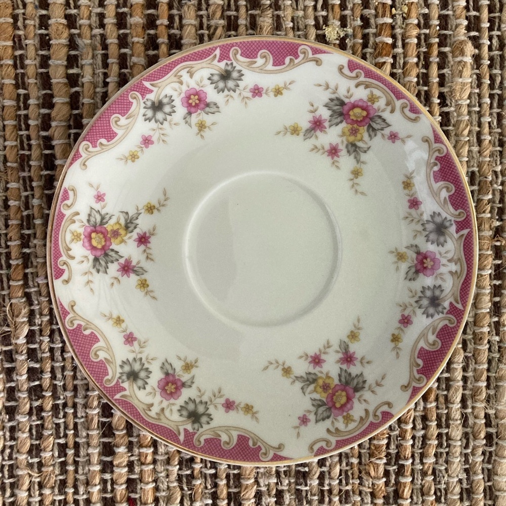 Mikasa Floral Pink Shelly L2860 5 Piece Place Setting - Picture 7 of 12